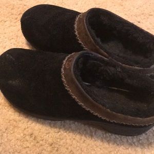 Merrell Encore black slip on. Woman’s size 8.5